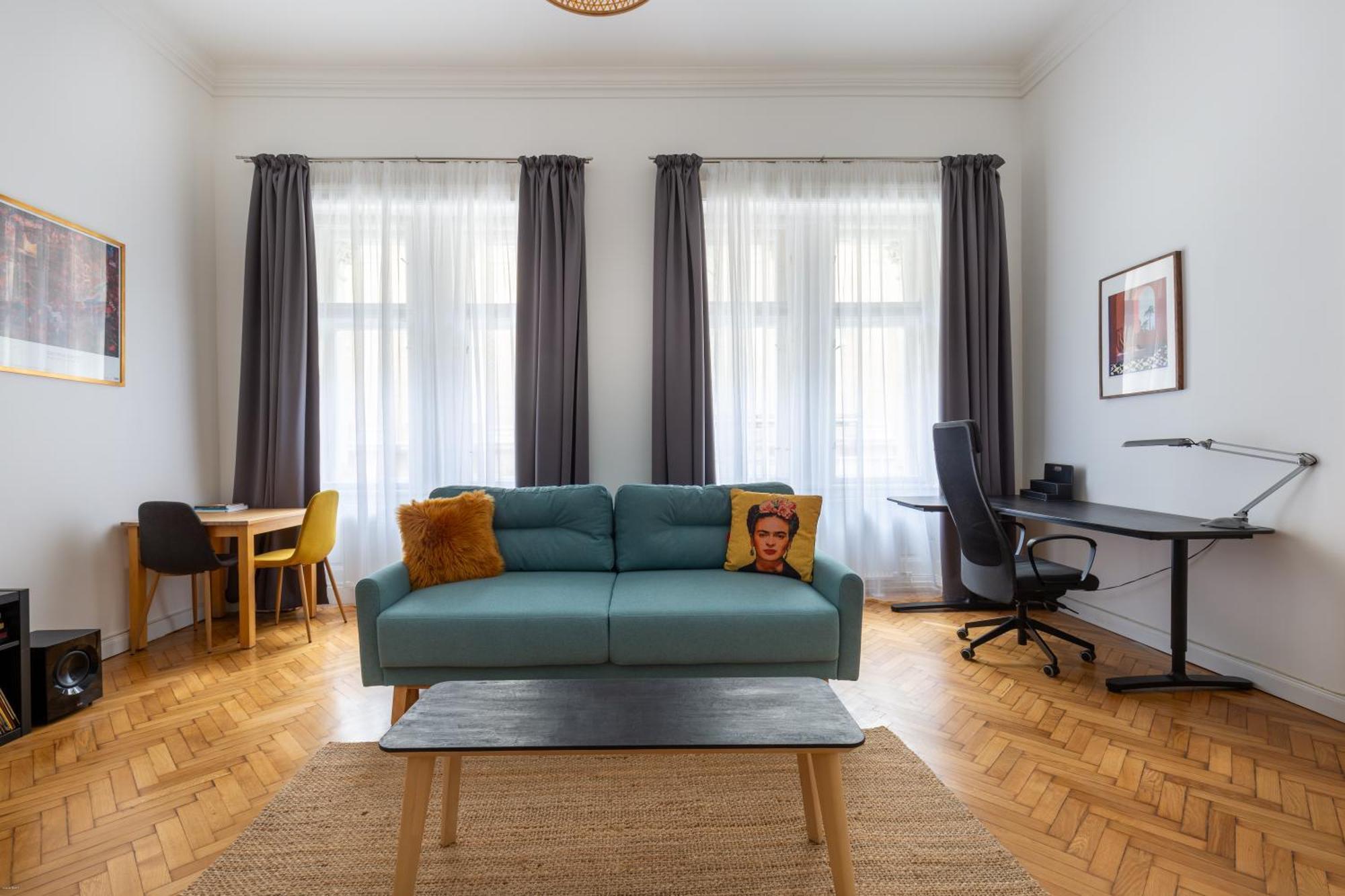 D8 Sphinx Apartman Budapeste Exterior foto